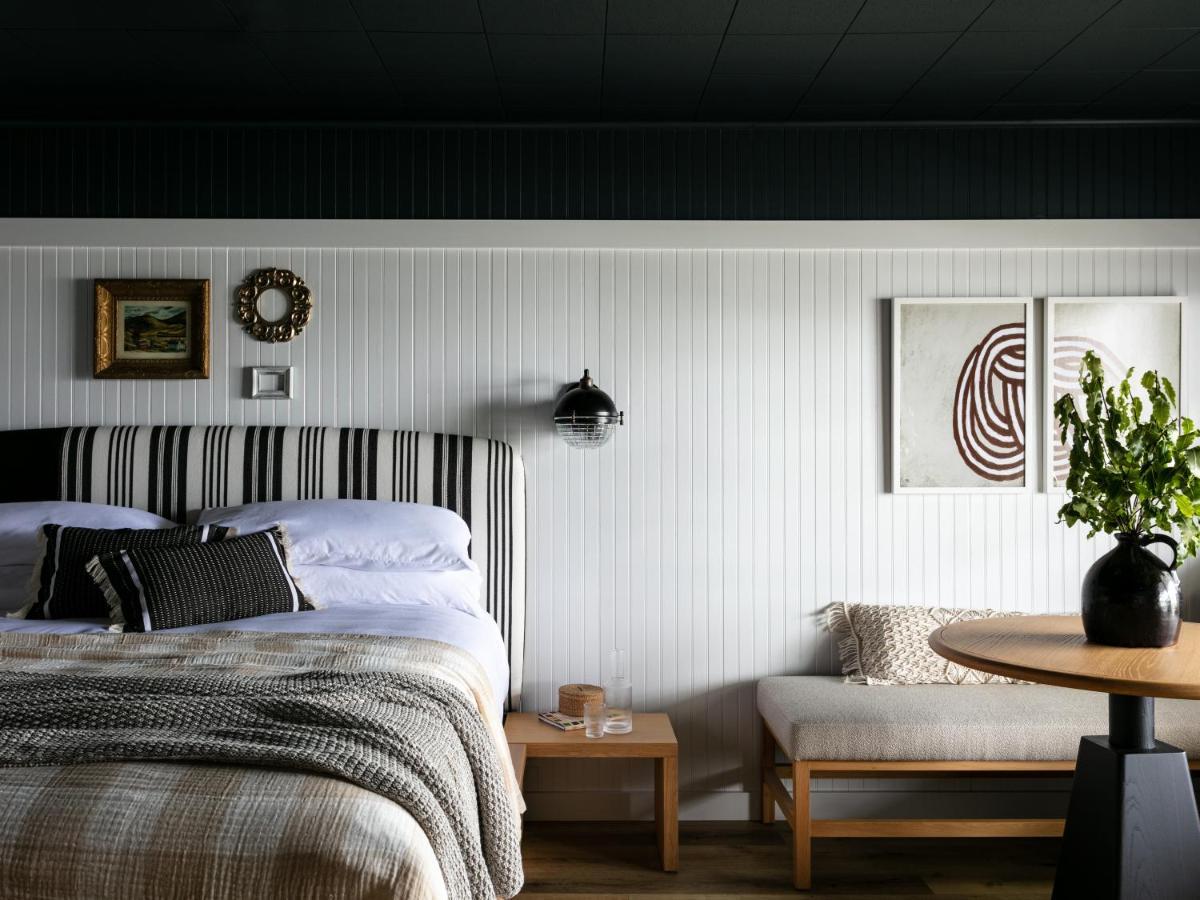 Bluebird Ocean Point Inn 外观 照片