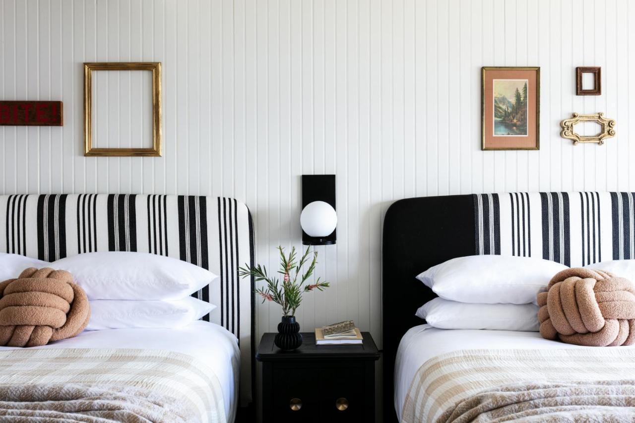 Bluebird Ocean Point Inn 外观 照片