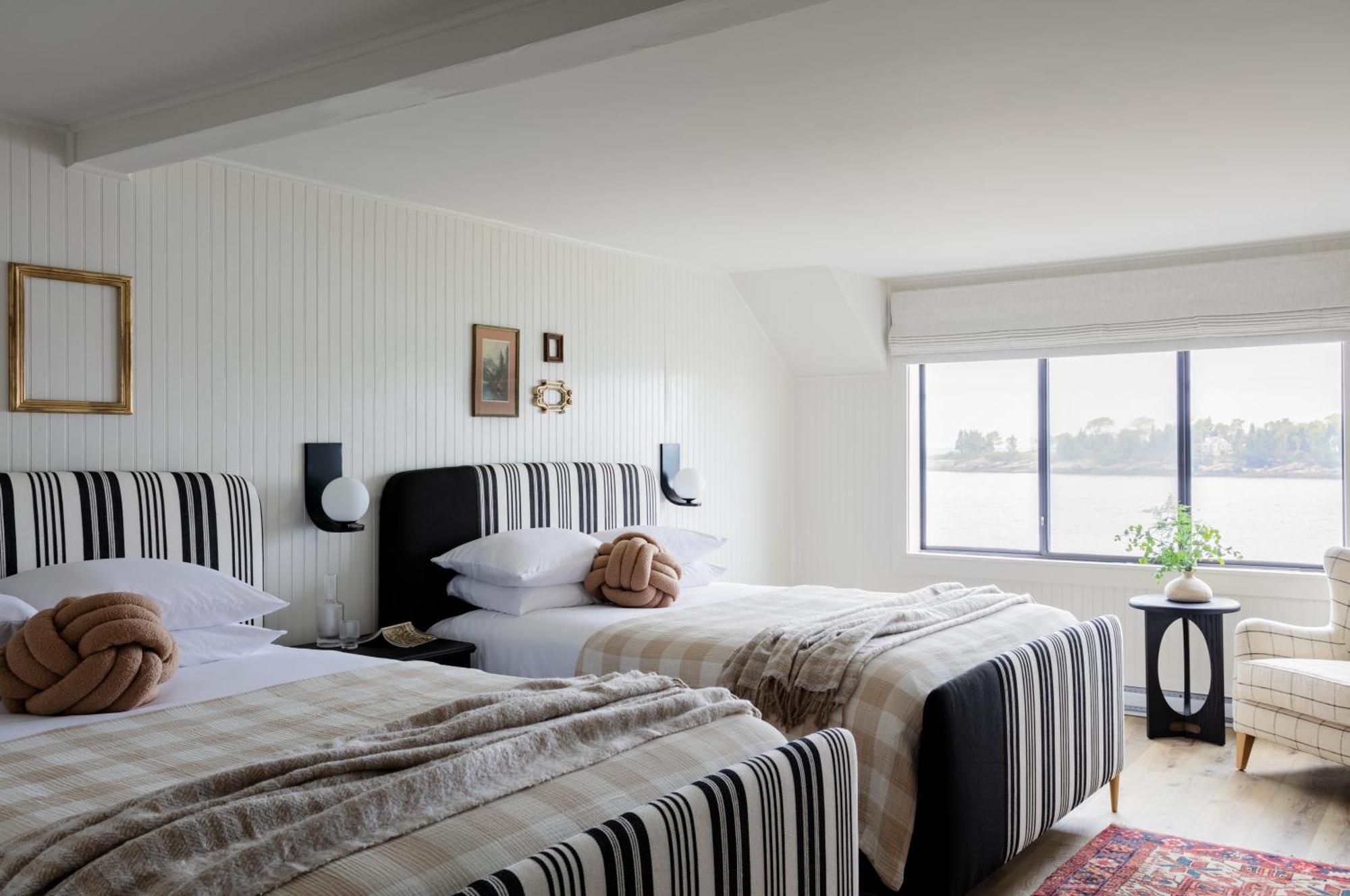 Bluebird Ocean Point Inn 外观 照片