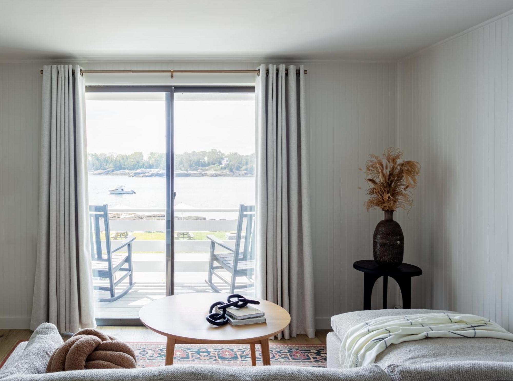 Bluebird Ocean Point Inn 外观 照片